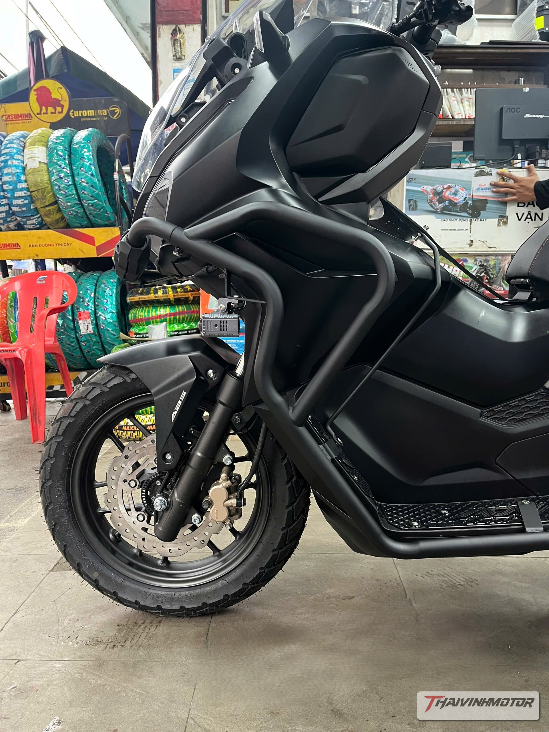 san chan nhom adv 160 lap dat 04