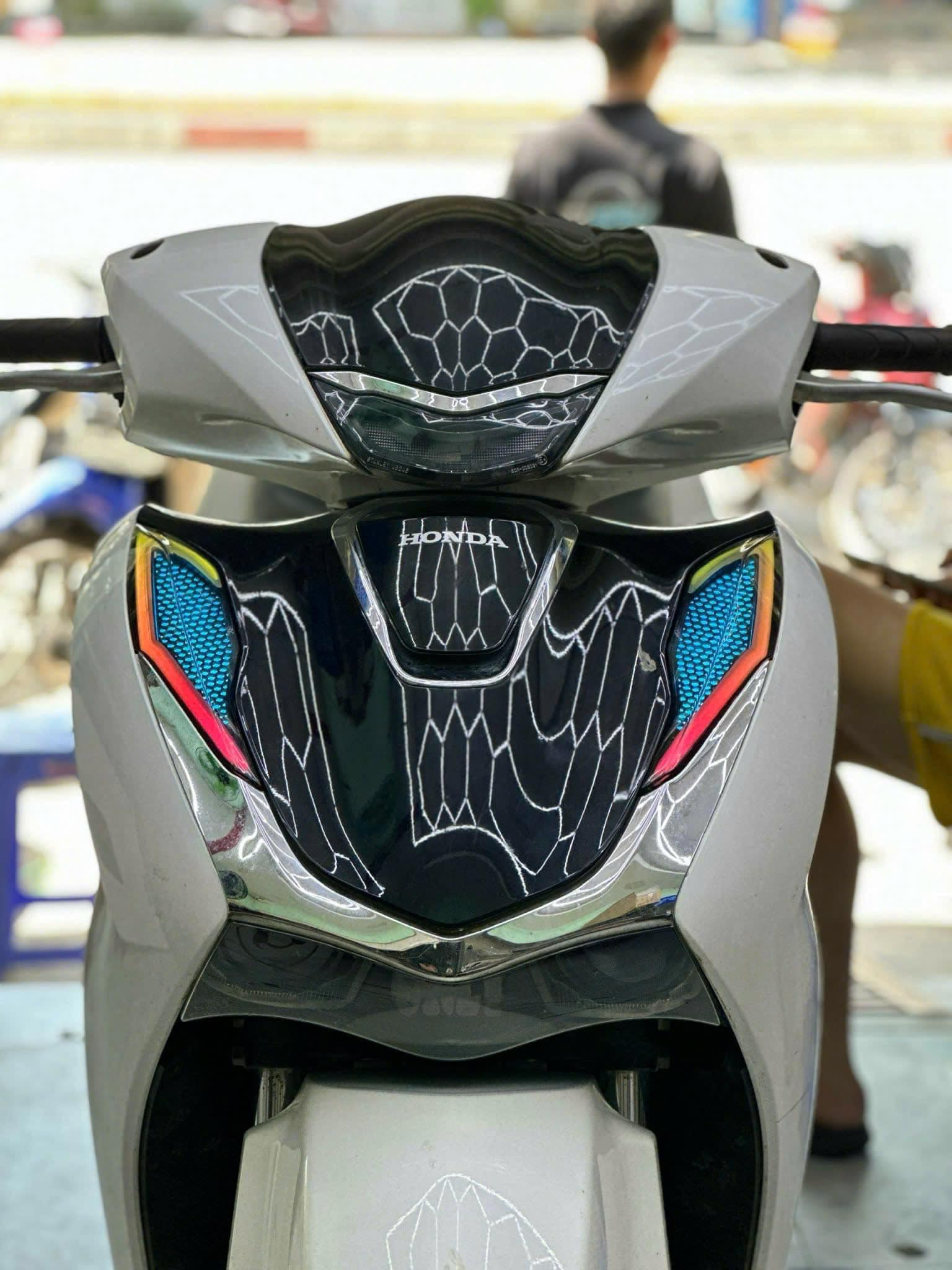 led-audi-i8-cho-honda-sh-2020-2024