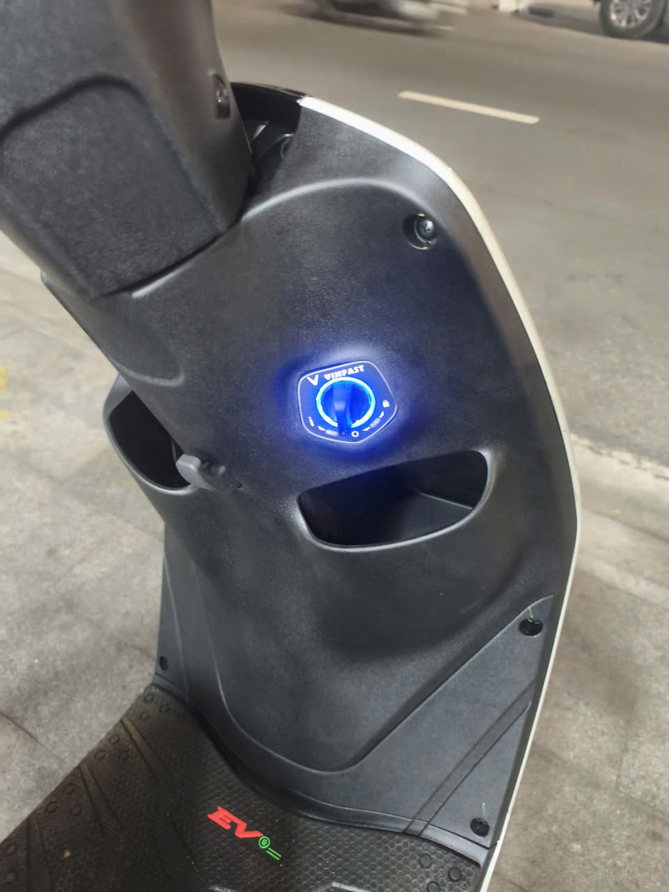 smartkey-xe-may-dien-vinfast-evo-200-evo-lite-chinh-hang-tai-da-nang