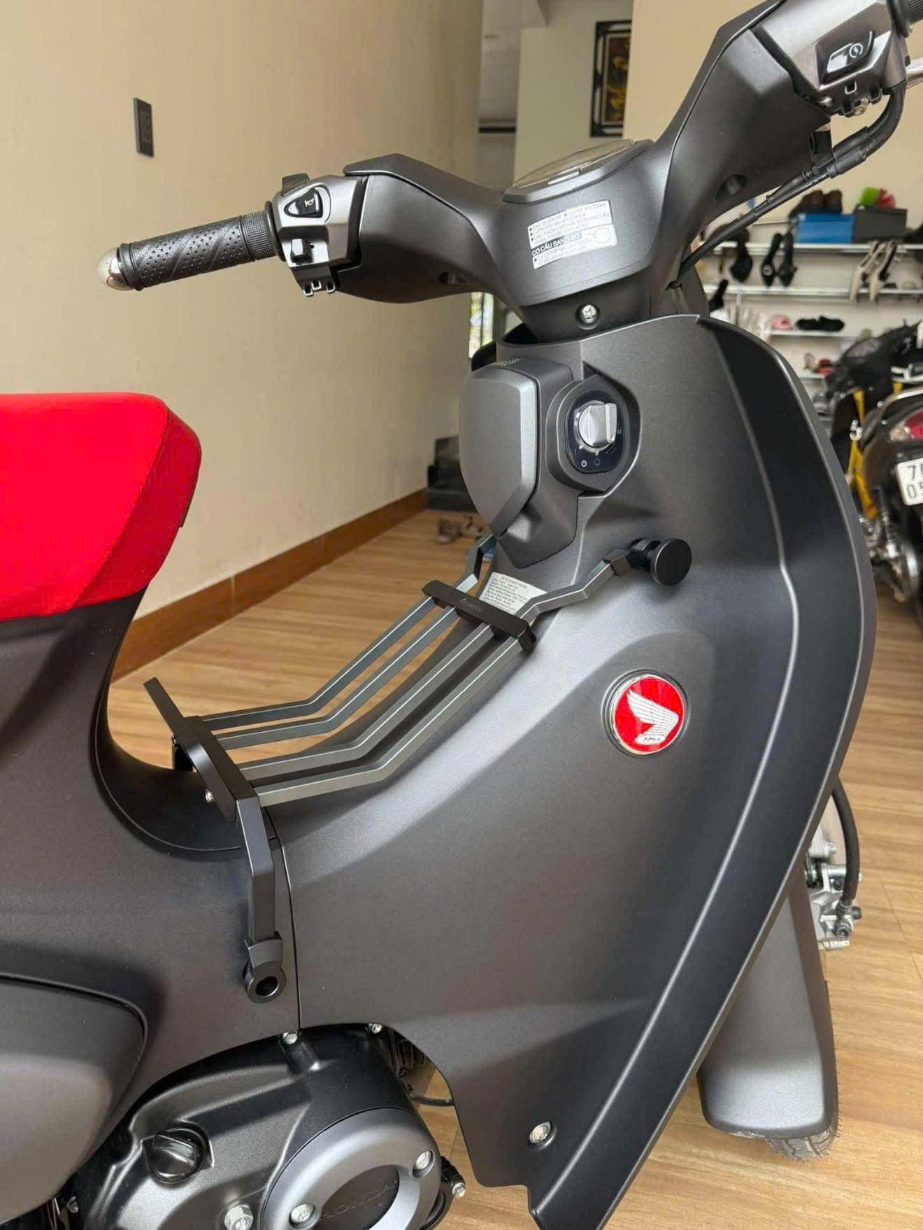 baga-giua-katana-xe-cub-125-phu-kien-dang-cap-da-nang