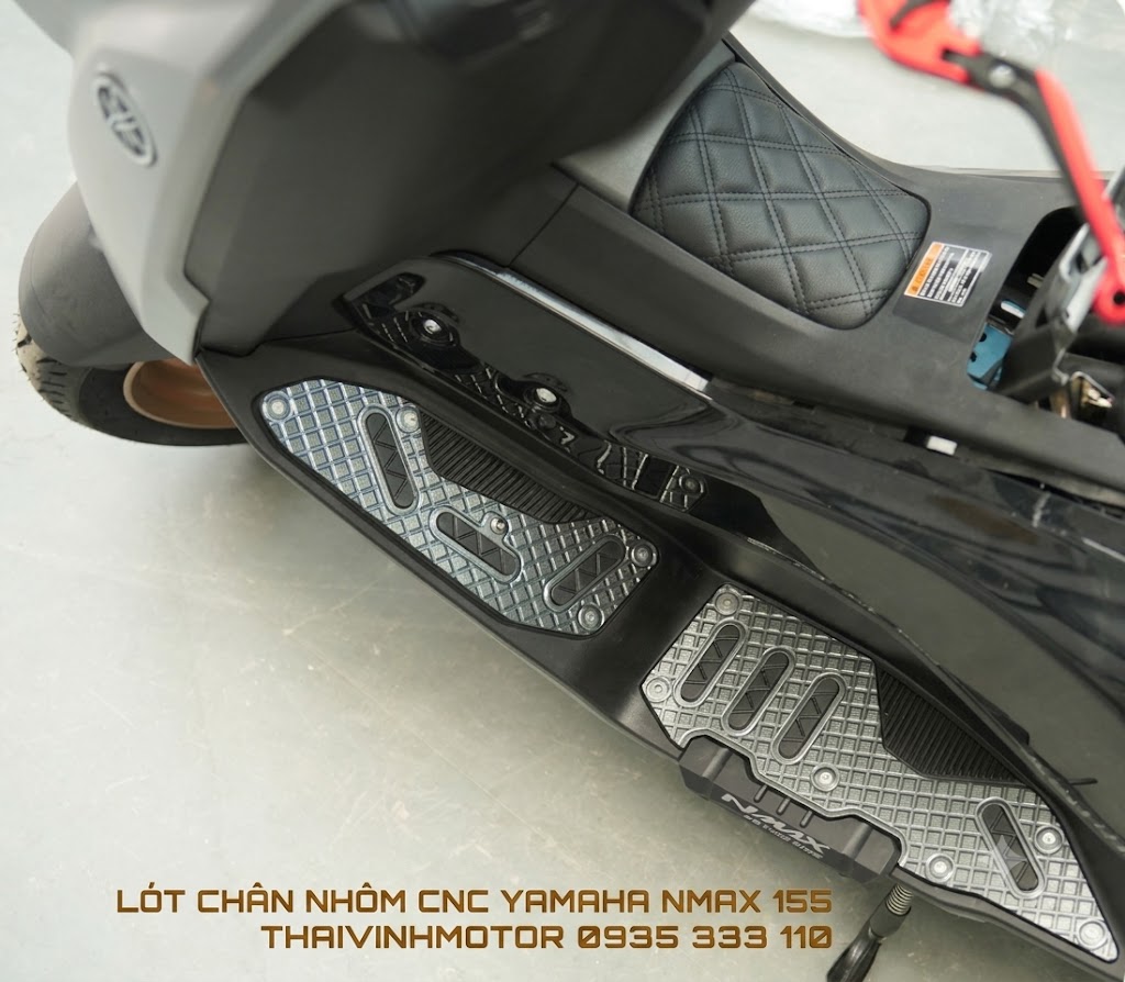 tham-lot-chan-nhom-cnc-chong-truot-nmax-155