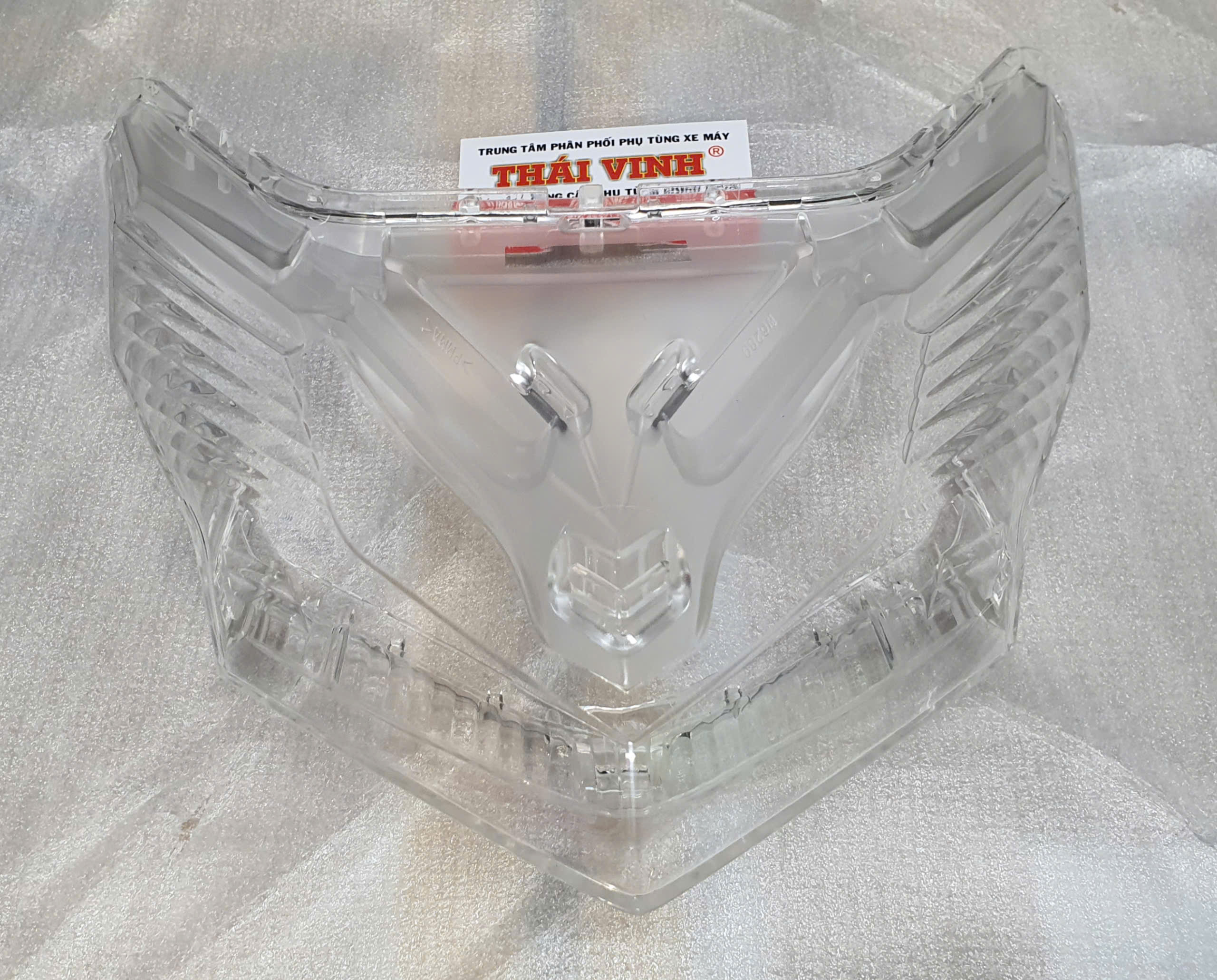 kinh-den-hau-air-blade-2016-2019-thay-the-cho-xe-bi-tray-vo-be-lap-zin-chuan-100