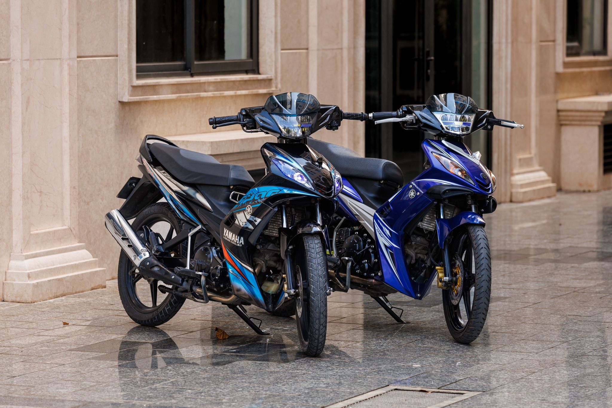 zhi-pat-ra-mat-den-led-135gp-crypton-x135-tai-motogp-2025