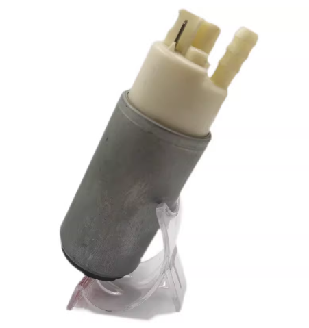 bom-xang-cho-xe-may-brixton-thay-the-bom-hong-nghet-sau-qua-trinh-su-dung