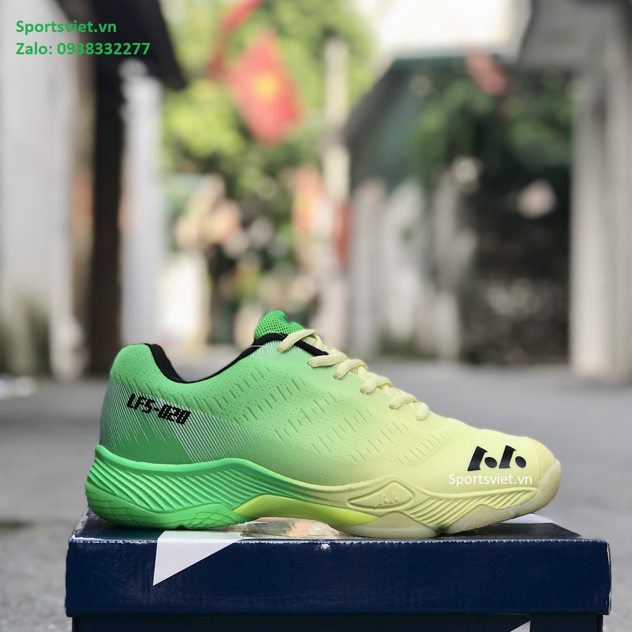giay-cau-long-bong-chuyen-lefus-l020-xanh-vang-sportsviet-nam-nu