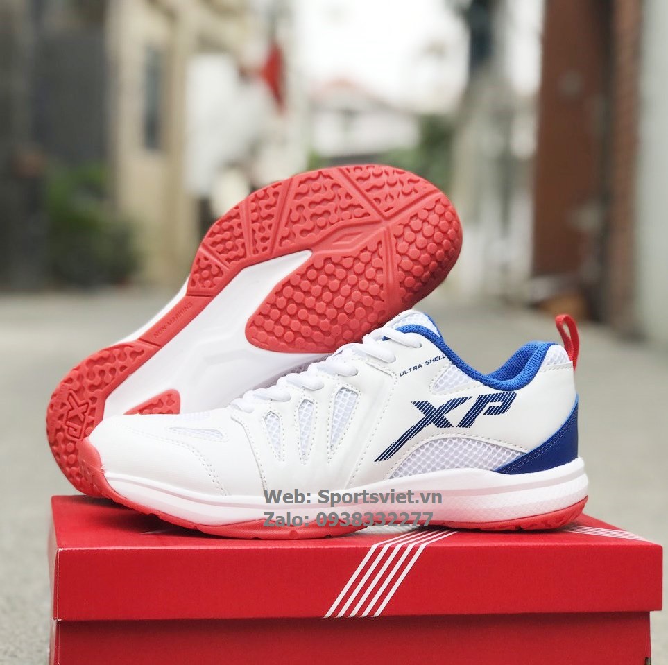 Giày Cầu Lông Bóng Chuyền: Hướng Dẫn Chọn Lựa Hoàn Hảo Cho Người Yêu Thể Thao