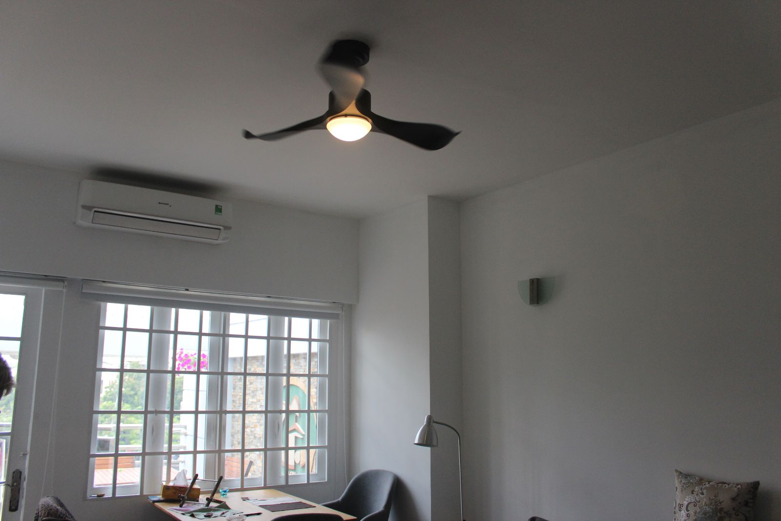 Quạt trần ROYAL SLICE LIGHT