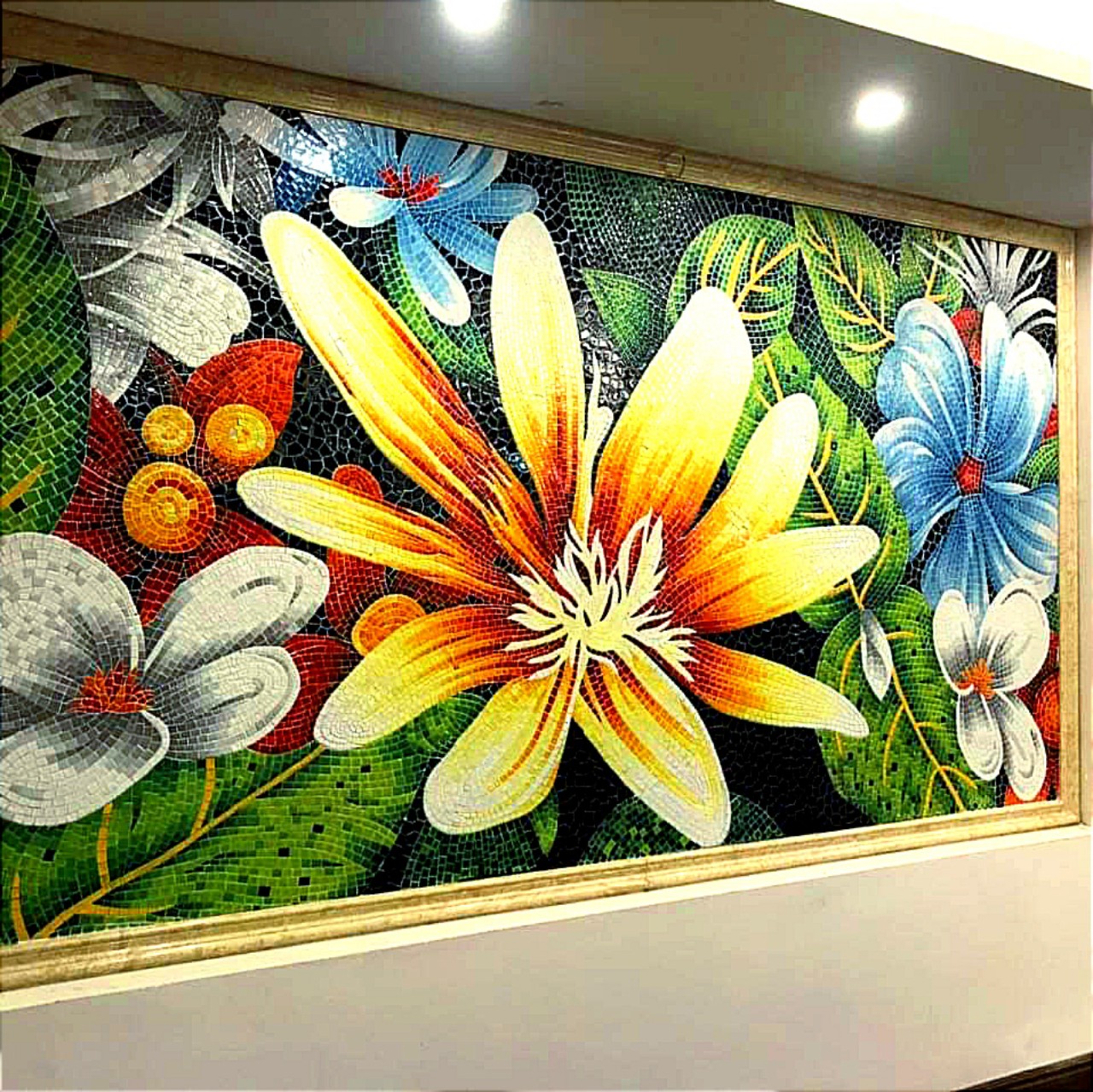 Gạch Mosaic trang trí hồ bơi