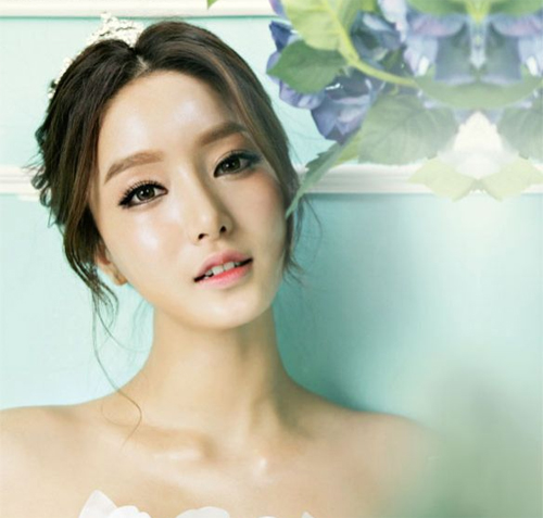 Hướng dẫn cách trang điểm cho cô dâu da dầu Hướng dẫn cách trang điểm cho cô dâu da dầu