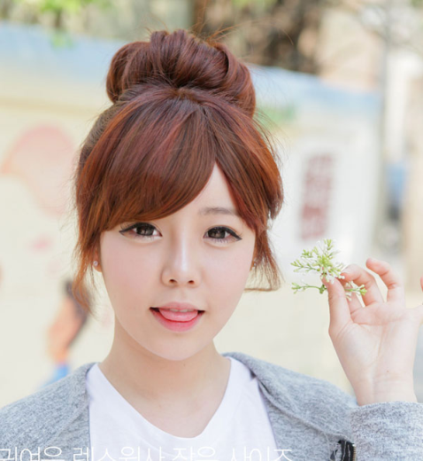 Trang điểm thế nào để có gương mặt trẻ trung hơn 10 tuổi? Trang điểm thế nào để có gương mặt trẻ trung hơn 10 tuổi?