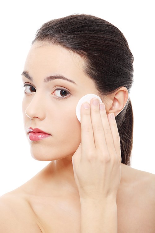 7 Cách tẩy trang hiệu quả và đơn giản cần biết 7 Cách tẩy trang hiệu quả và đơn giản cần biết