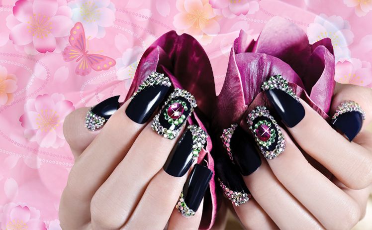 Mẫu nail cá tính cho cô nàng năng động