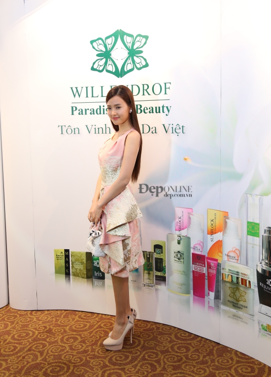 Lễ trao giải Đẹp Giá Trị Vàng 2016: Bữa tiệc linh đình của những tín đồ làm đẹp Lễ trao giải Đẹp Giá Trị Vàng 2016: Bữa tiệc linh đình của những tín đồ làm đẹp