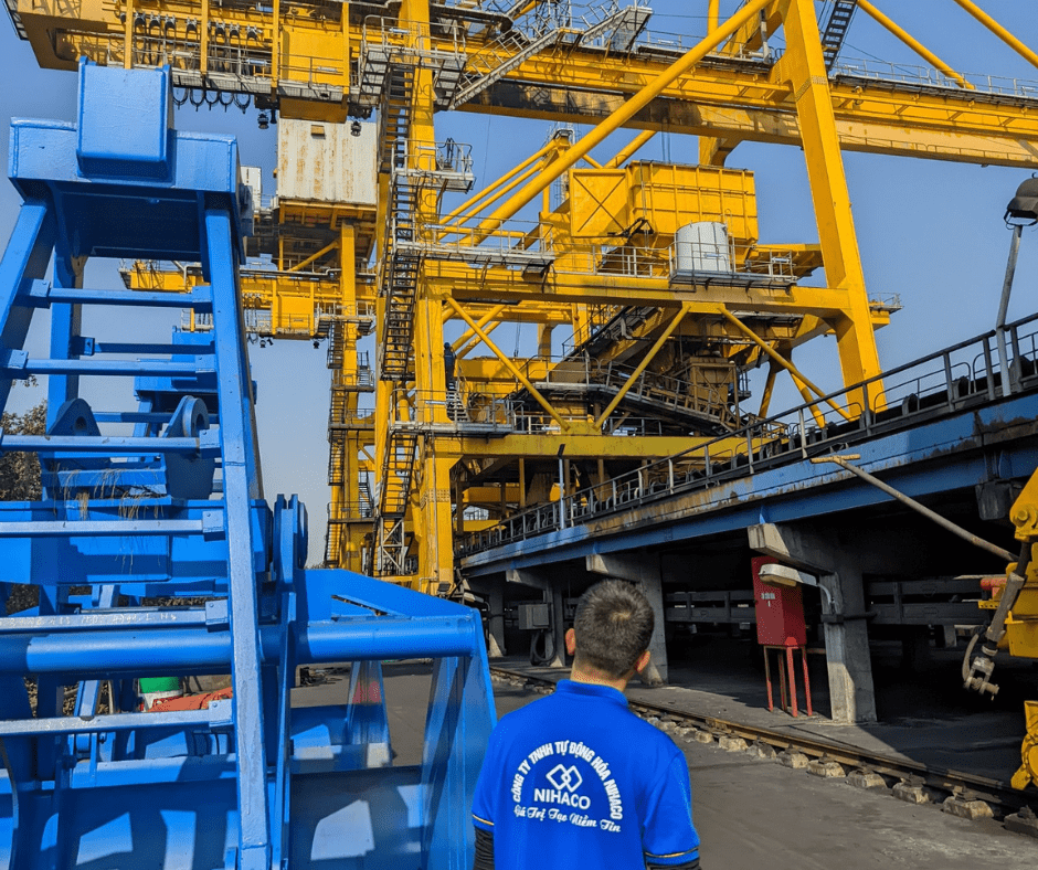 GIẢI PHÁP BIẾN TẦN CHO CẨU TRỤC