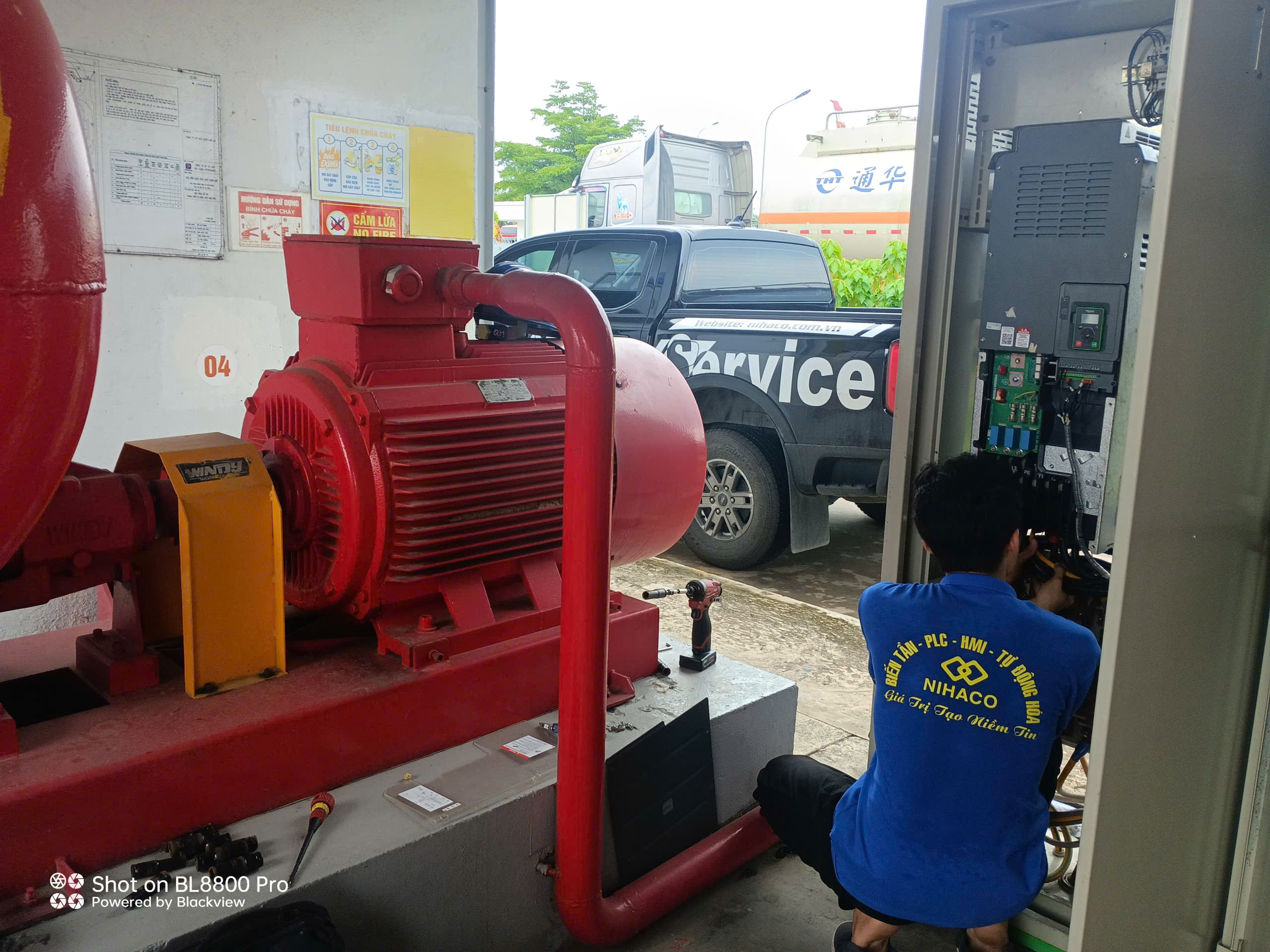 sua-chua-bien-tan-schneider-1