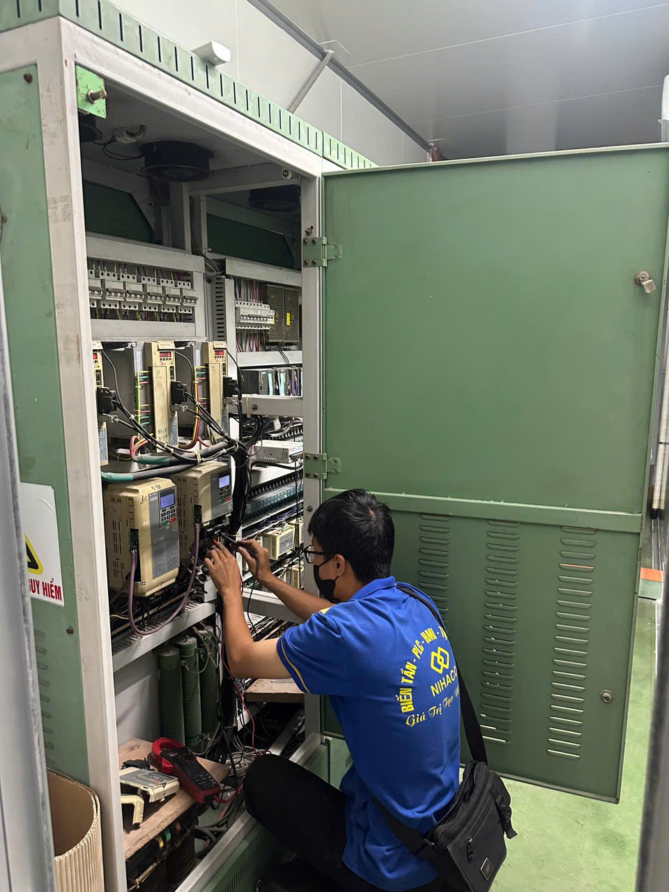 bien-tan-yaskawa-qua-tai