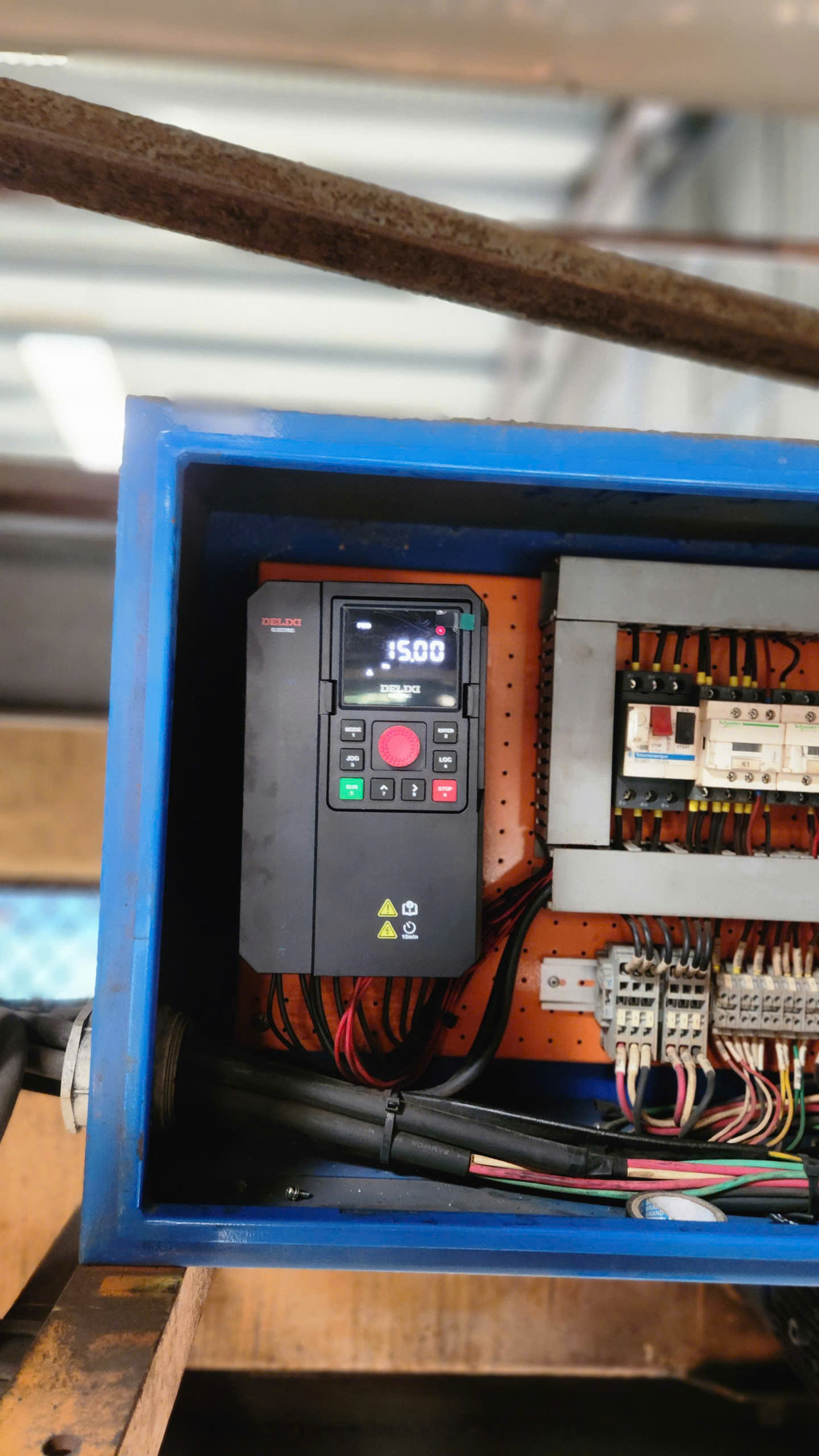 bien-tan-cau-truc-delixi-h300