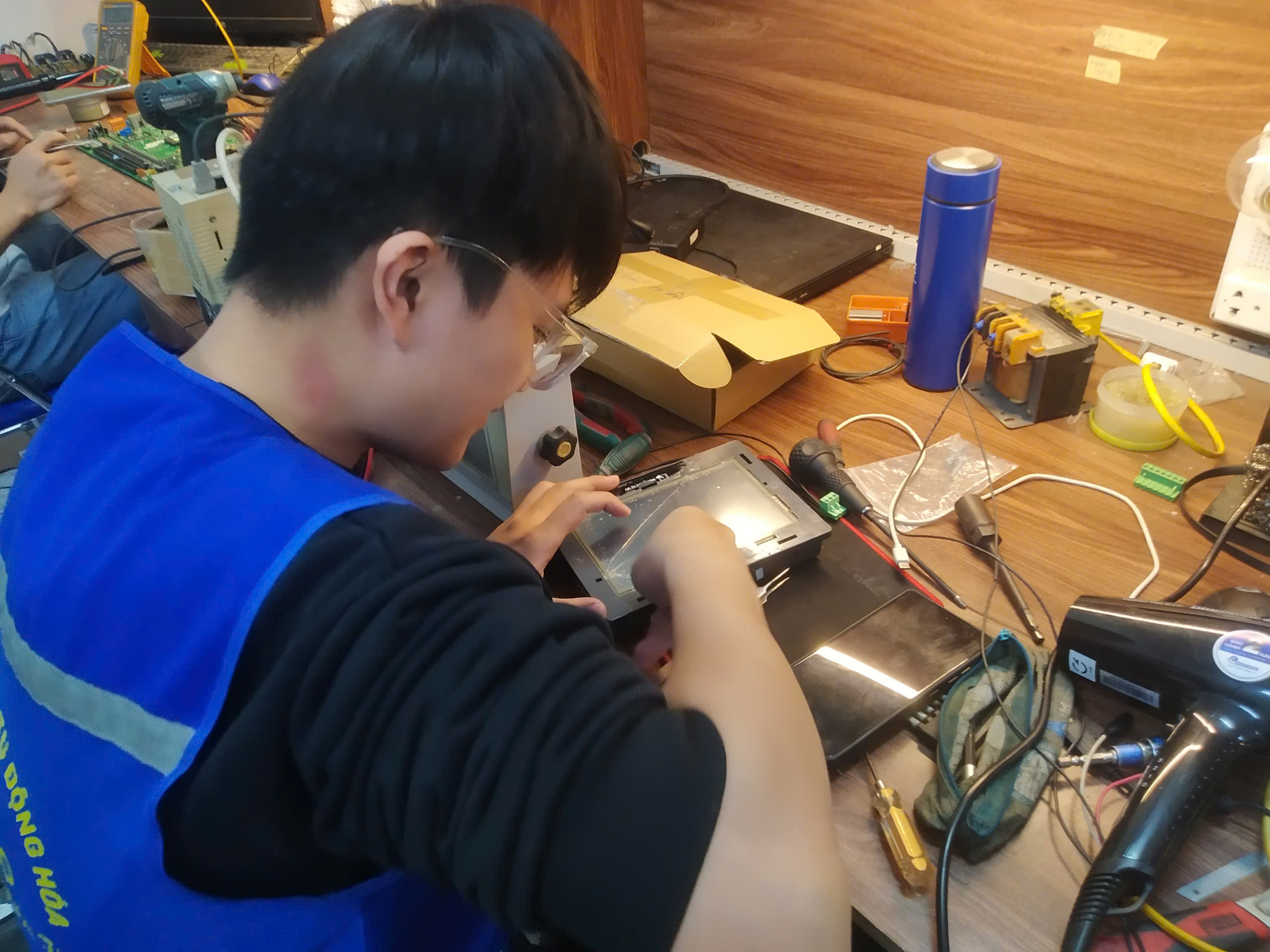 sua-chua-bien-tan-tai-phu-tho-9