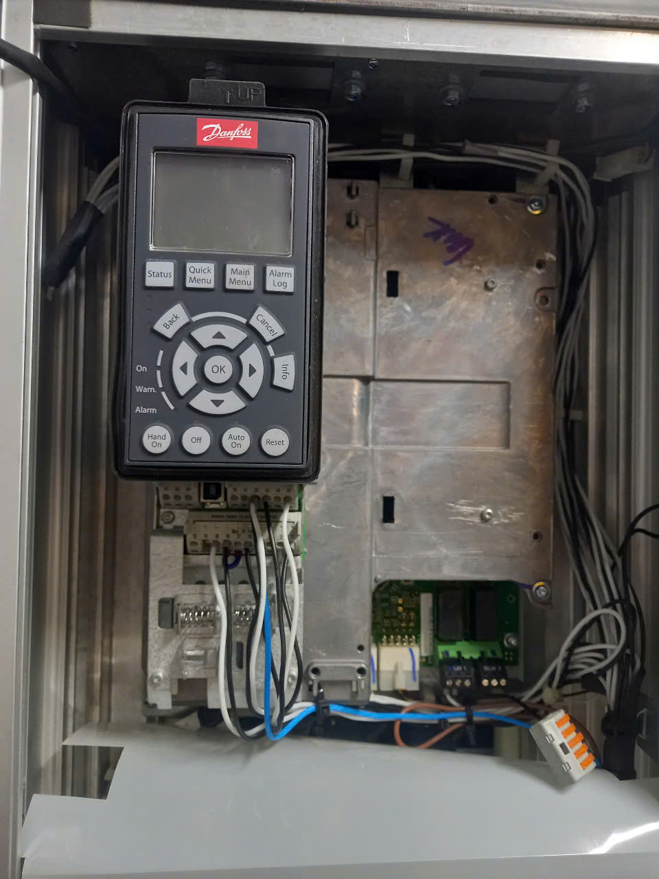 sua-chua-bien-tan-danfoss-5