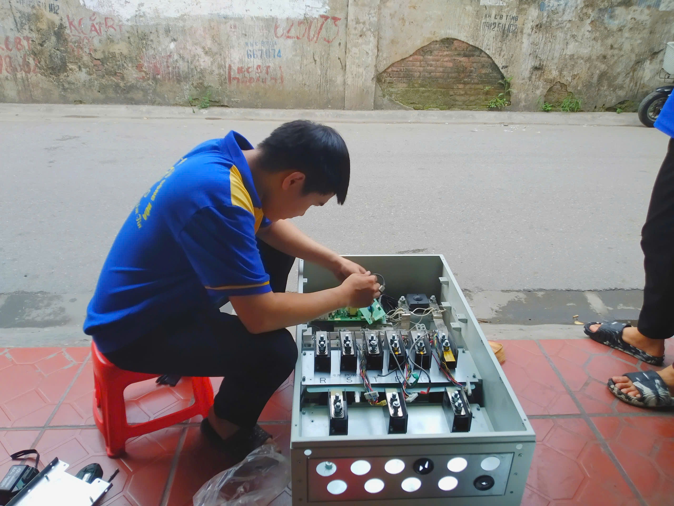 sua-bien-tan-jact-chuyen-nghiep