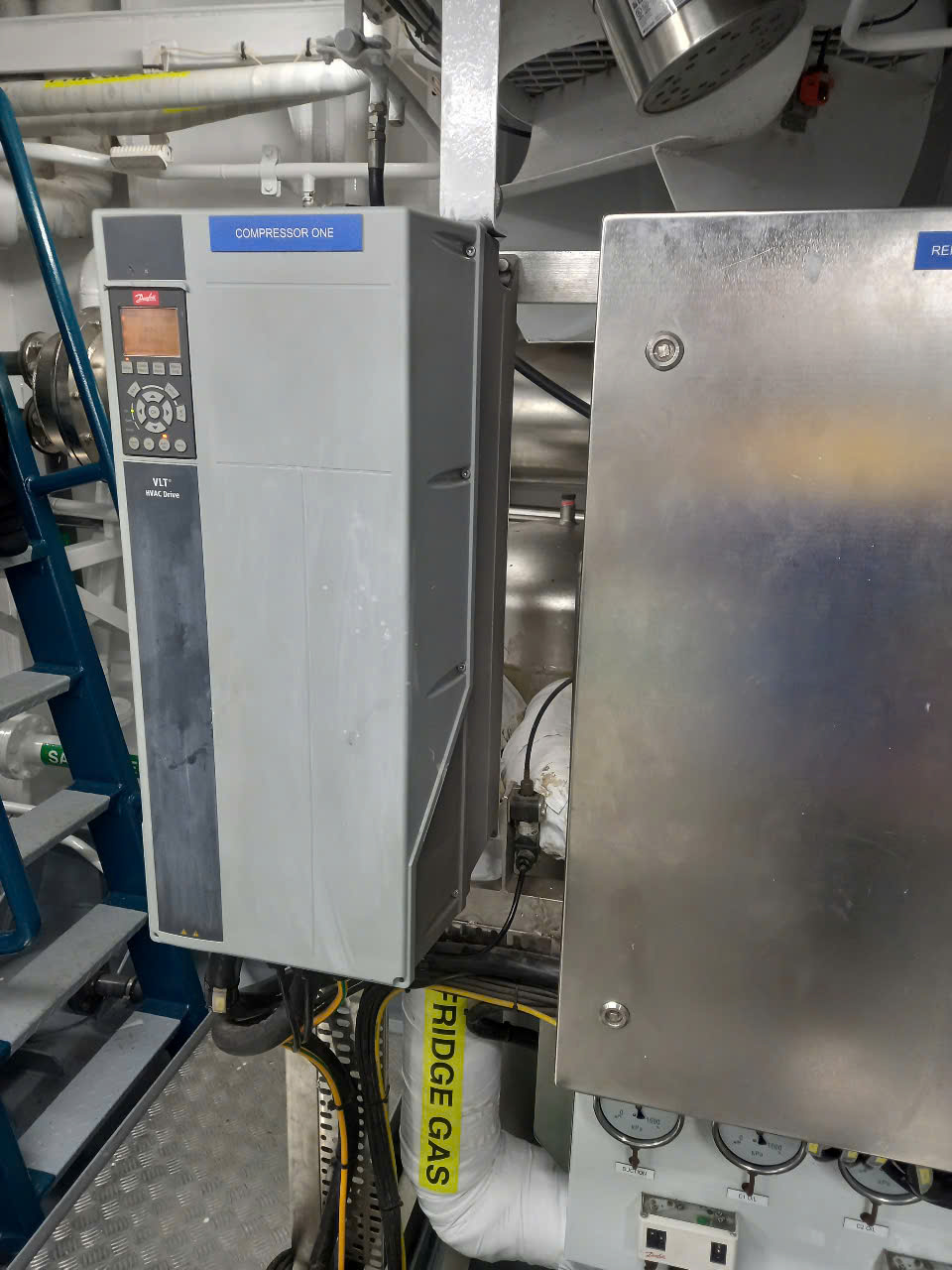 sua-chua-bien-tan-danfoss-1