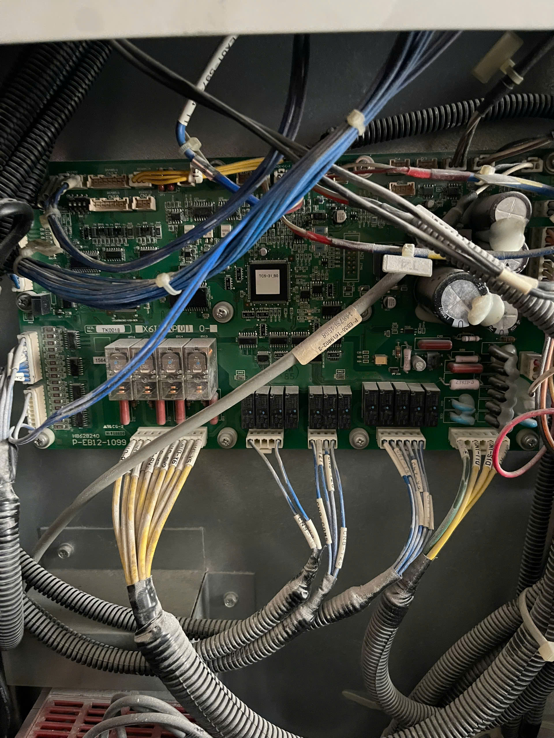 sua-chua-bien-tan-fuji-3