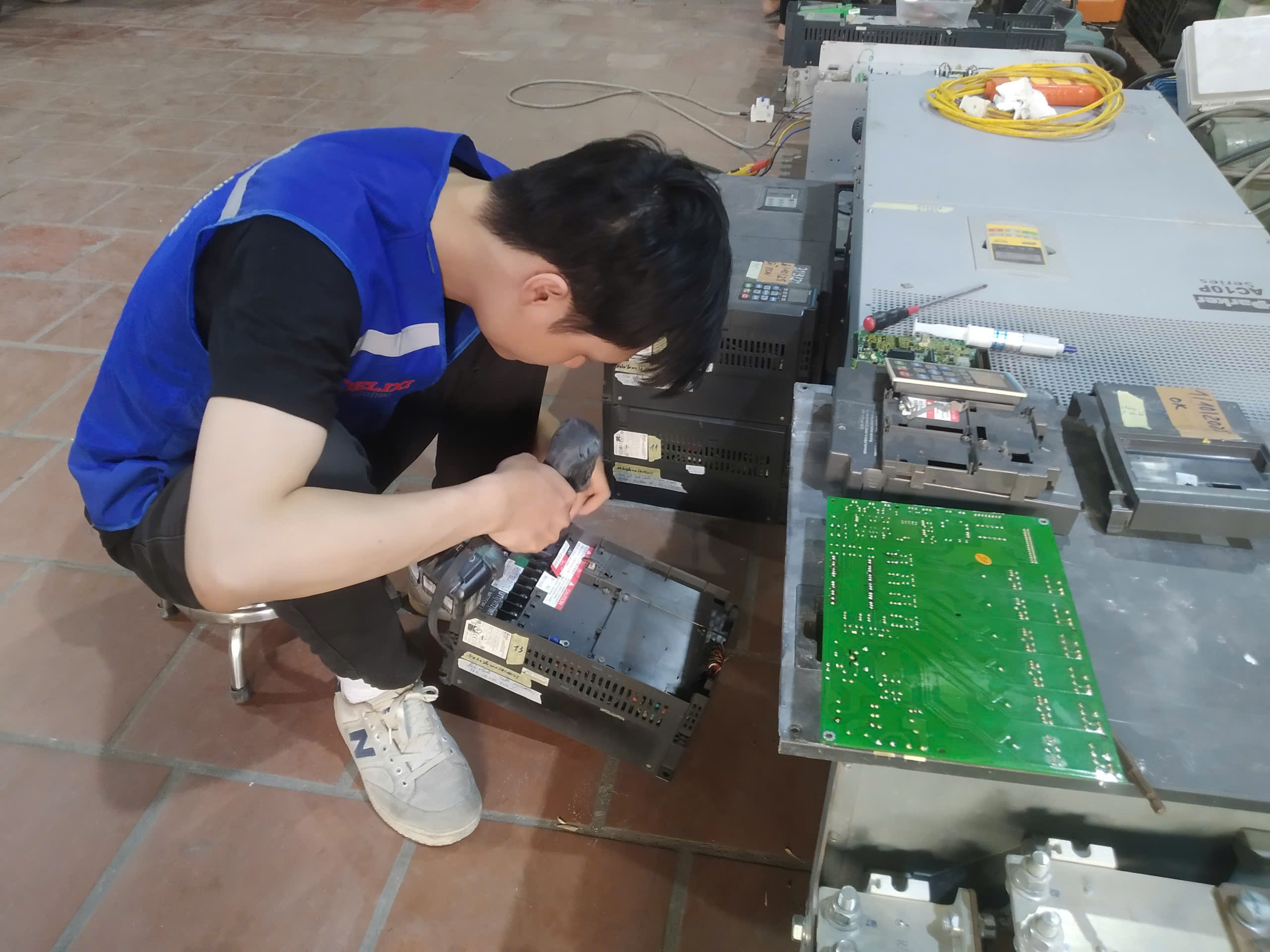 sua-chua-bien-tan-tai-ha-noi-4