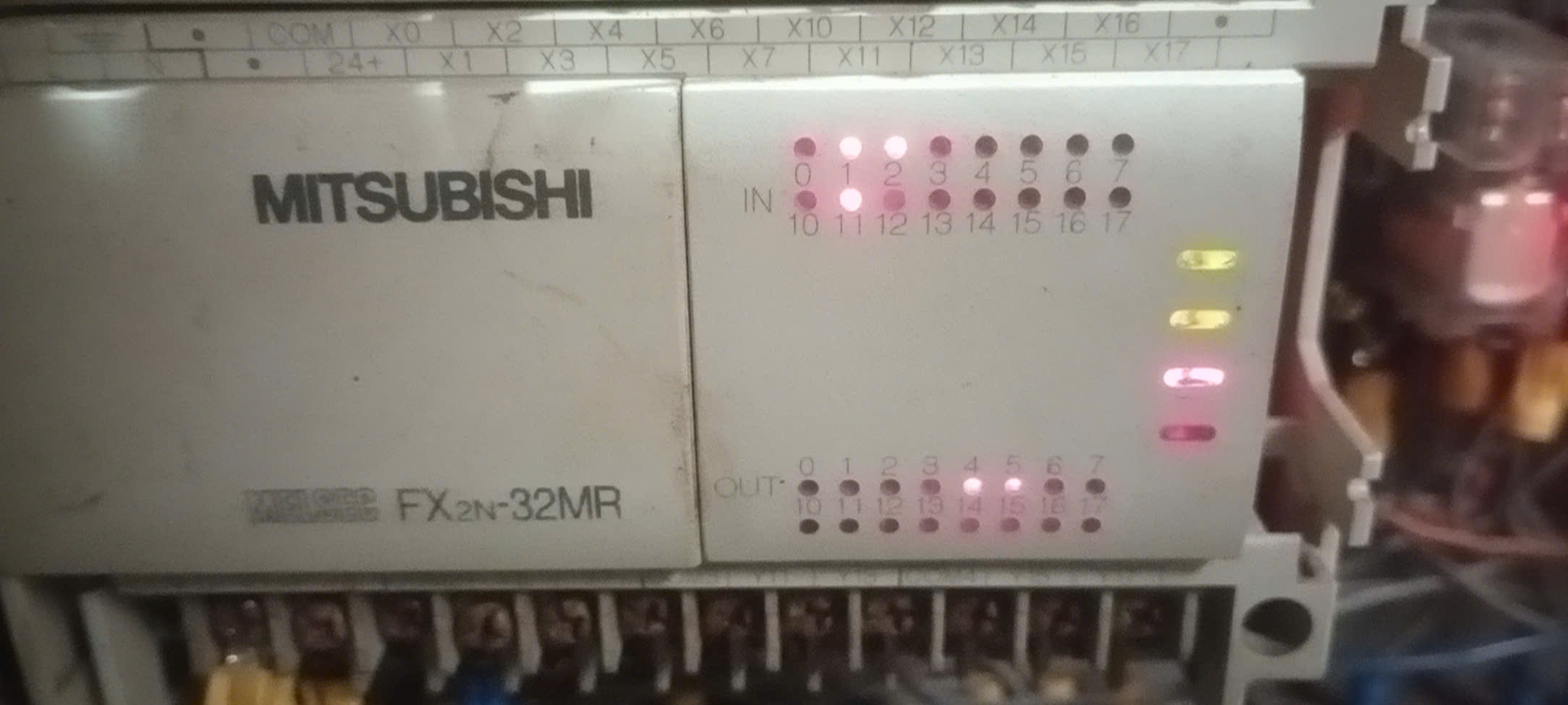 sua-chua-plc-mitsubishi-gia-re