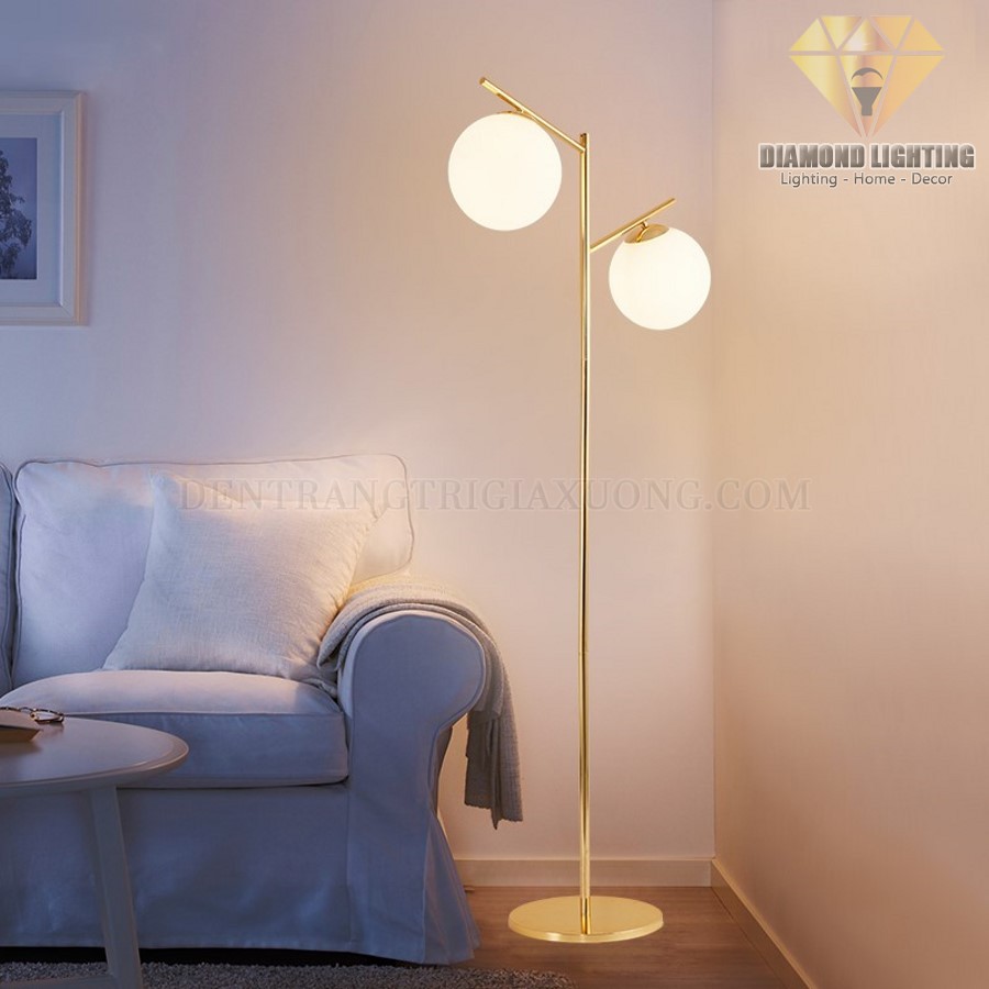 Đèn sàn hiện đại DCS030 thường được treo ở cạnh bàn phòng khách, cạnh ghế sofa, cạnh giường ngủ hoặc đặt ở bất kỳ đâu bạn muốn. Vừa làm đèn đọc sách, vừa làm đèn trang trí.