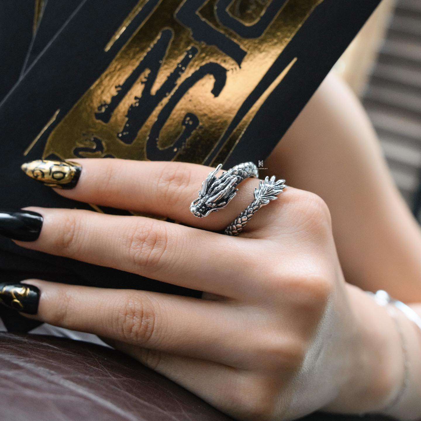 Trang sức bạc OXIDIZED là gì? 7+ Mẫu OXIDIZED cá tính