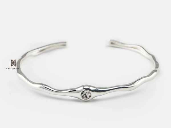 Mẫu B CURVE LINE BIG SINGLE GEM