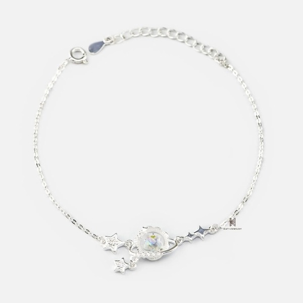 Lắc tay bạc nữ cung hoàng đạo Leo đính đá và charm ngôi sao
