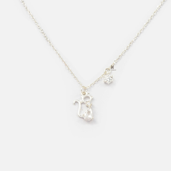 N Cat Body Gem and Single Gem mang ý nghĩa phong thủy sâu sắc