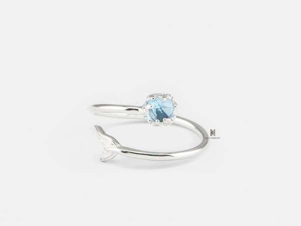 R MIDI WHALE TAIL BLUE STONE MINI – Vẻ đẹp dịu dàng từ đại dương