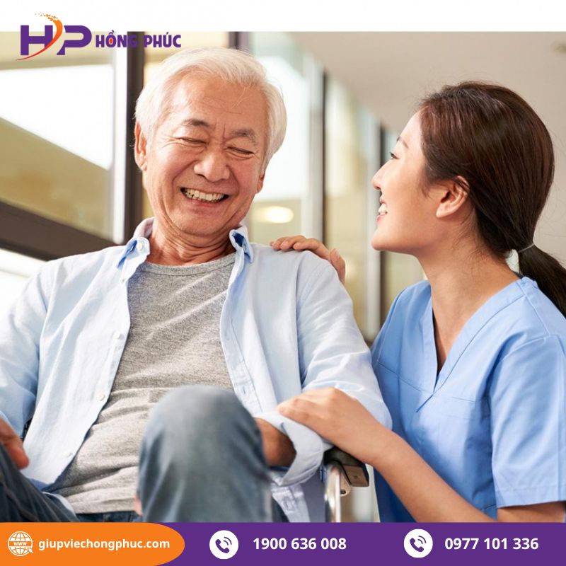 Chăm người bệnh - nghề vất vả nhưng mức lương xứng đáng