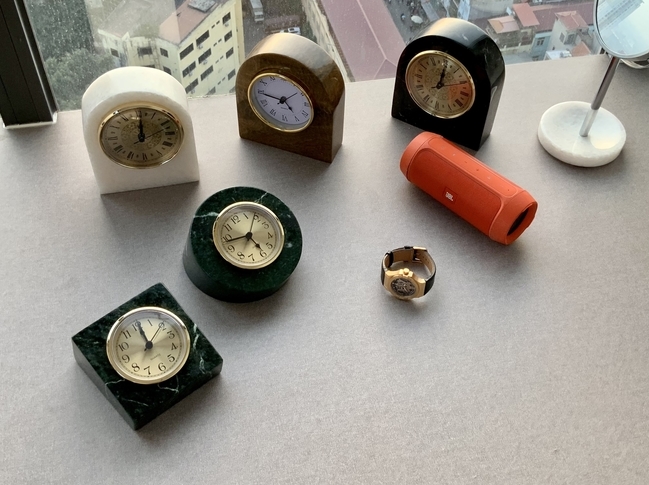 MARBLE TABLE CLOCK - A BRILLIANT GIFT FOR ANYONE MARBLE TABLE CLOCK - A BRILLIANT GIFT FOR ANYONE