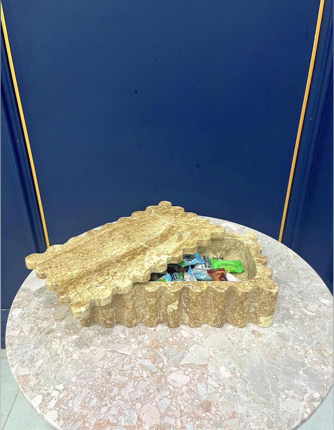 TRAVERTINE BOX - LUXURIOUS AND ELEGANT DECORATION TRAVERTINE BOX - LUXURIOUS AND ELEGANT DECORATION