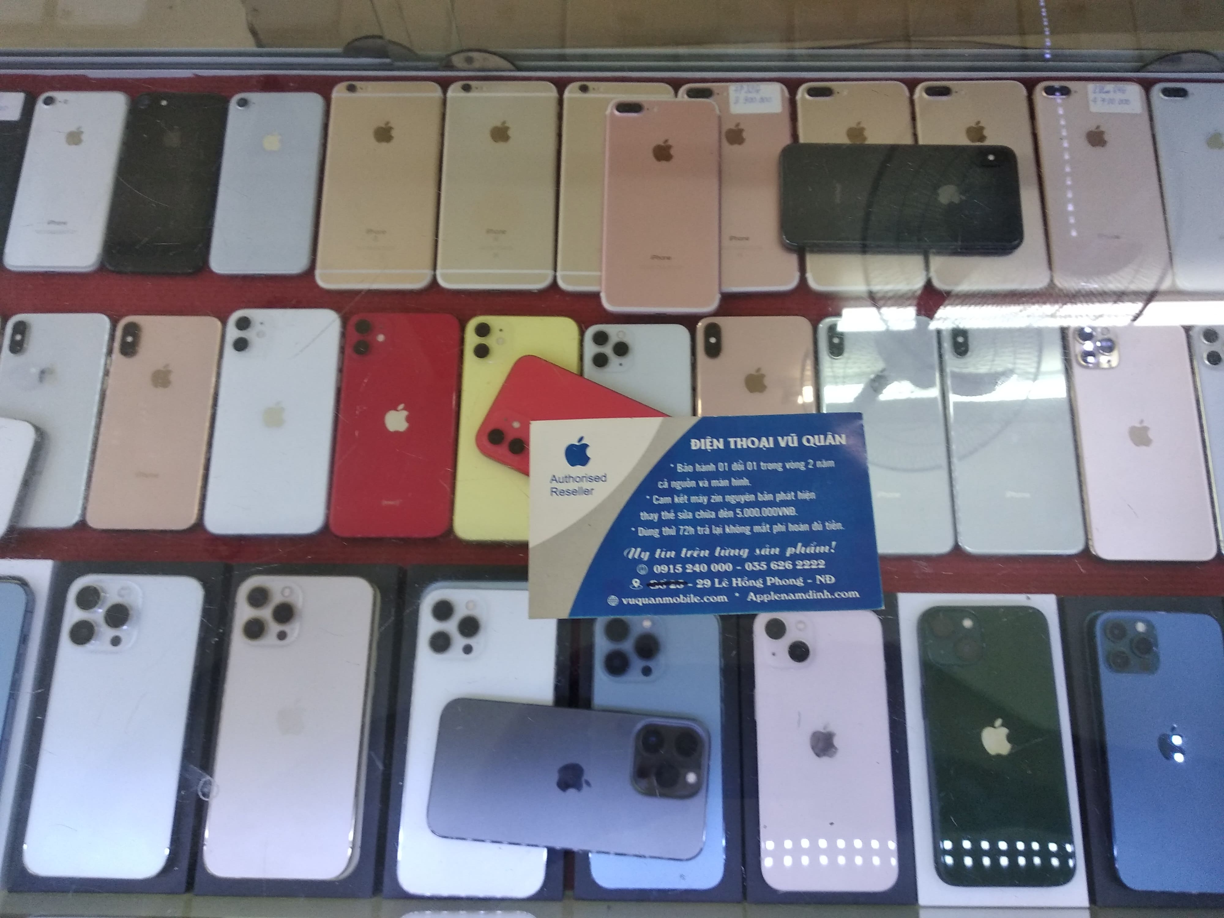 Điện thoại Iphone 11 Pro- 64gb Cũ (hình thức mới 98%)