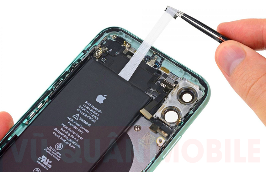 thay pin iphone lấy ngay tại Vũ Quân Nam Định