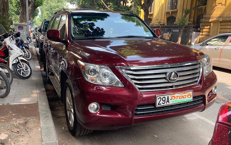 Dân chơi Việt chi 450 triệu độ Lexus LX570 2008 thành phiên bản 2018