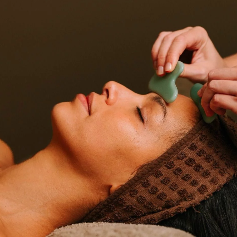 Khám phá những lợi ích tuyệt vời của liệu pháp massage mặt