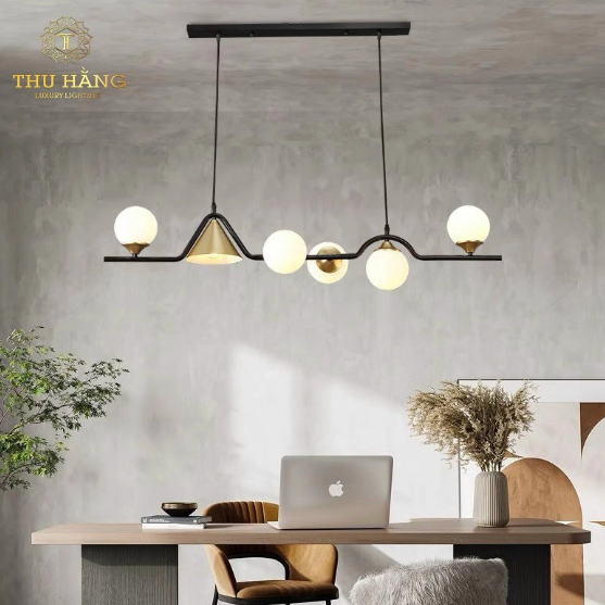 Đèn chùm bàn ăn: Treo cao bao nhiêu là vừa? Hướng dẫn chuẩn giúp không gian đẹp và tiện nghi