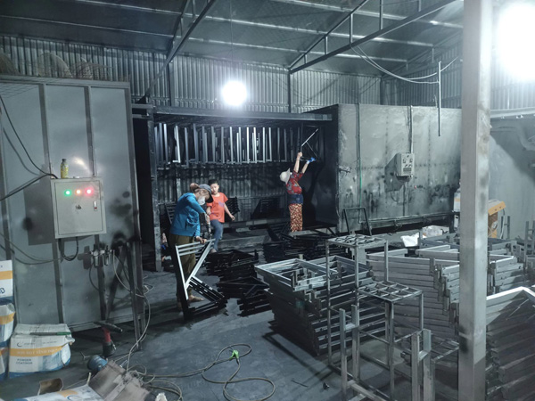 xuong-san-xuat-ban-ghe-nha-hang-quan-cafe-ha-noi