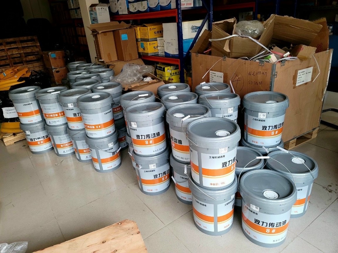 Các xô dầu hộp số thủy lực 8# chính hãng dùng cho máy xúc lật SDLG XCMG Liugong