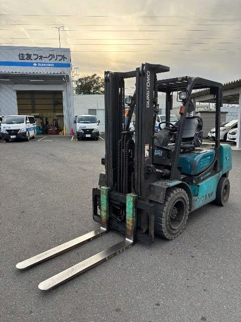 xe nâng dầu 3.5 tấn sumitomo cũ nhật bãi chui container dịch giá