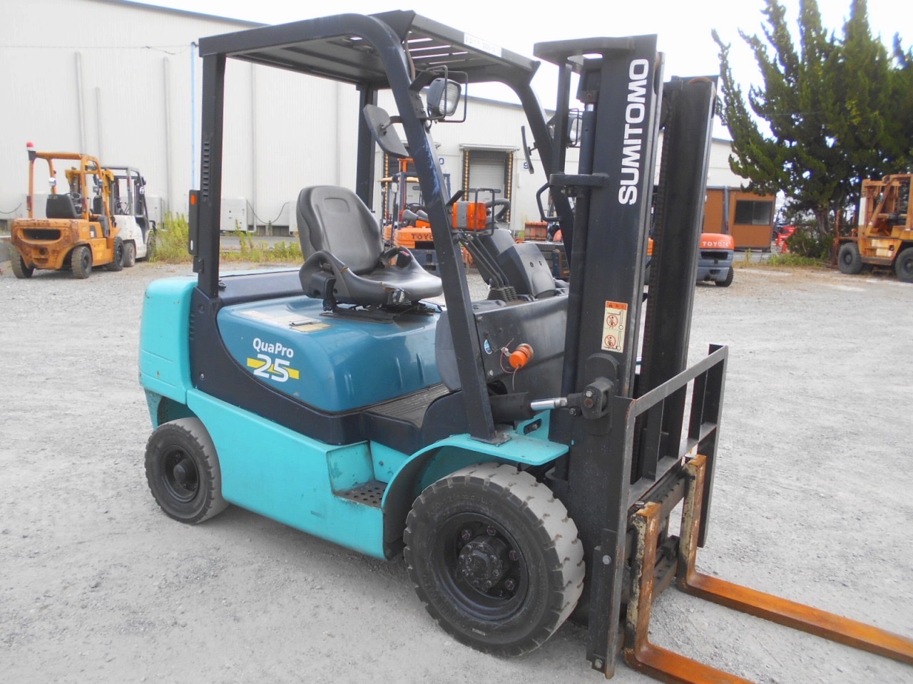 tháp nâng 3m và bộ dịch giá thủy lực xe nâng dầu sumitomo 2.5 tấn