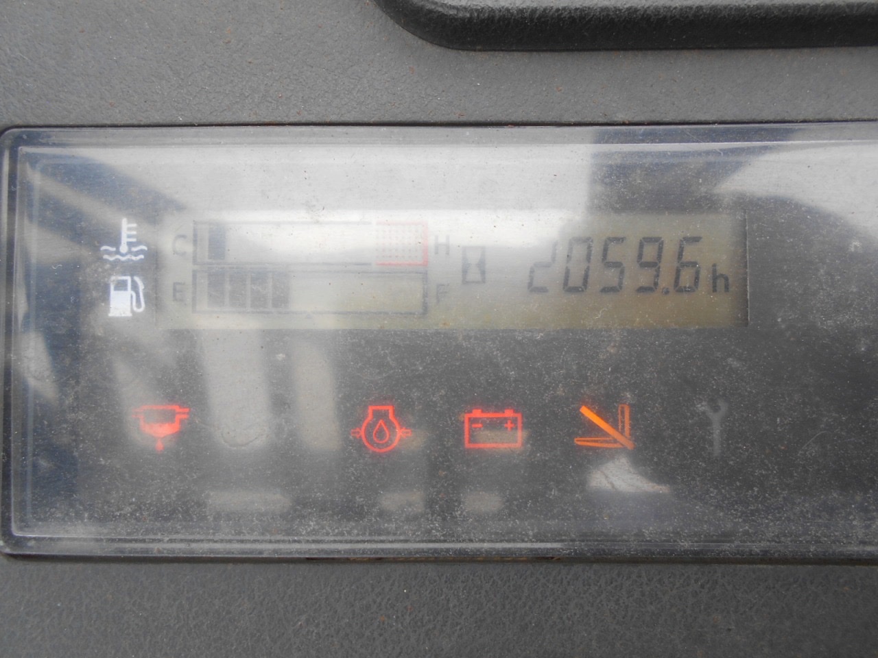 màn hình đồng hồ hiển thị số giờ làm việc xe nâng dầu toyota 2.5 tấn