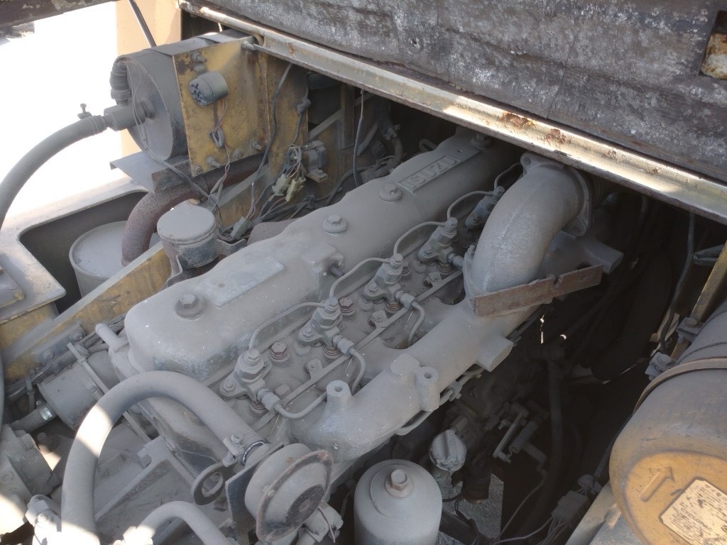 khoang máy động cơ isuzu 6bb1 6 máy xe nâng tcm 6 tấn