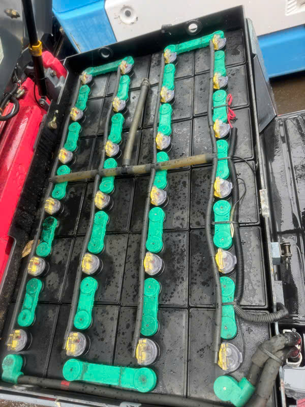 bình ắc quy hitachi xe nâng điện cũ nyk fb15pn