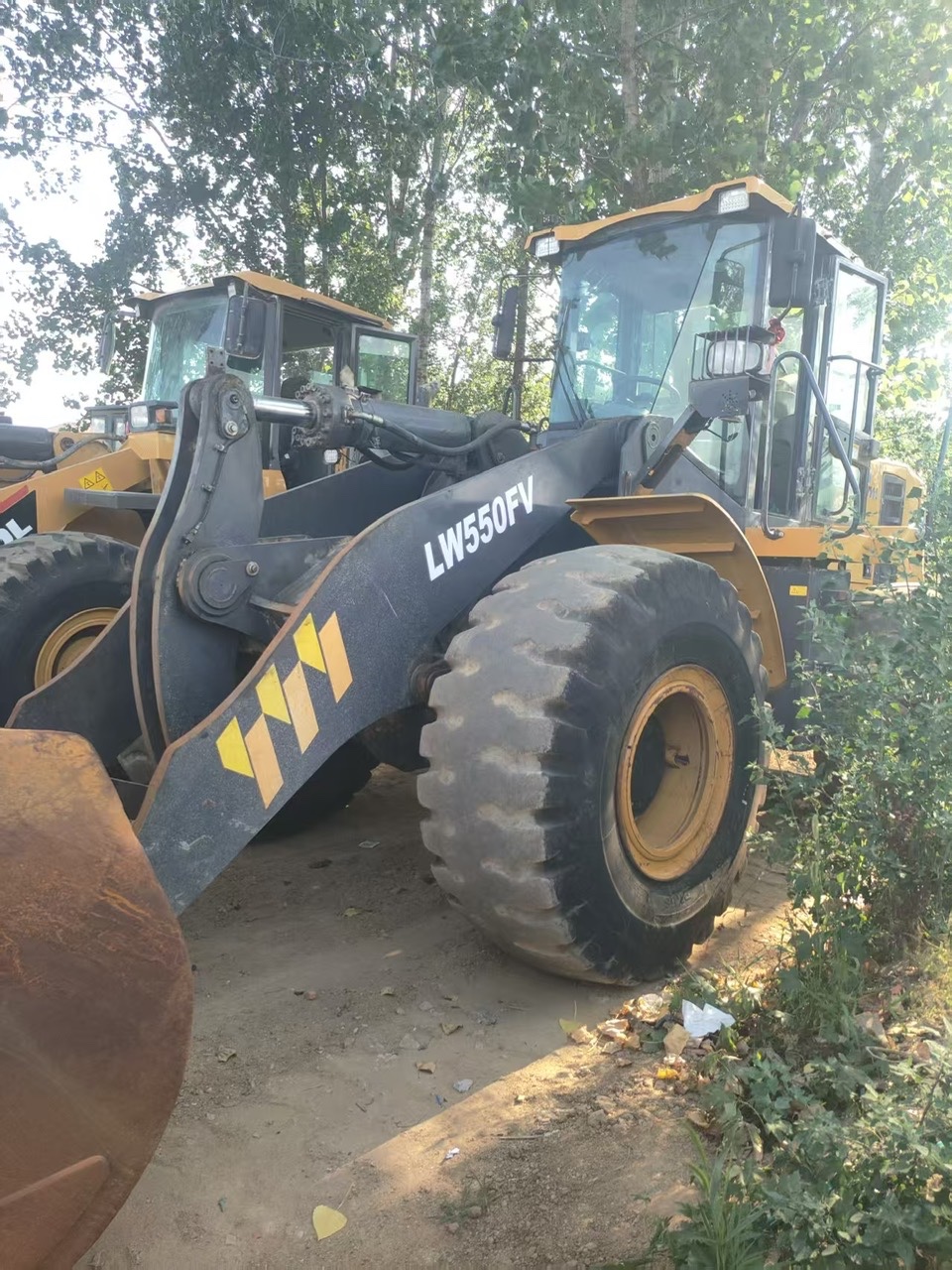 xe xúc lật cũ gầu 3.6 m3 xcmg lw550fv bản đổ cao cần dài